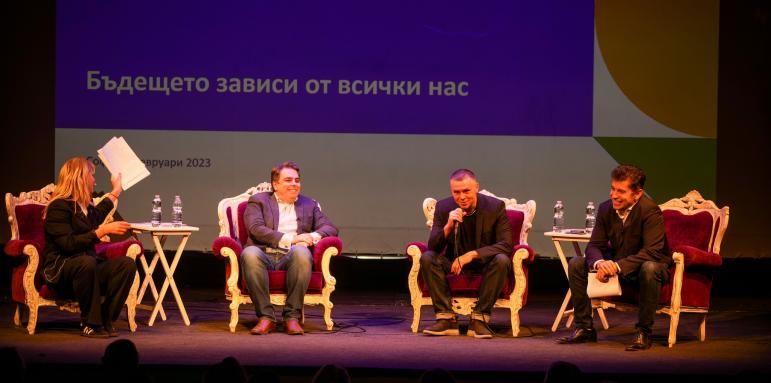 Кирил и Асен на тронове - тайна среща (СНИМКИ)